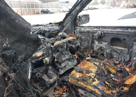 2006 Toyota Highlander Limited V6 from USA, damaged, VIN JTEEP21A560144118